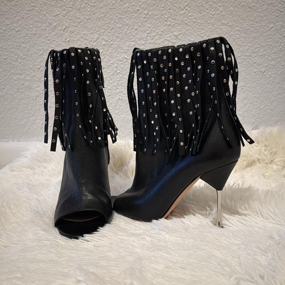 Open toe bootie. - Picture 2 of 3